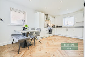 Photo 25- click for photo gallery